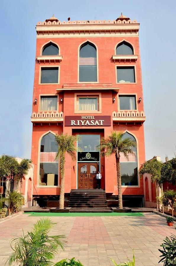 Hotel Riyasat Ludhiana Exterior photo